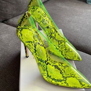 Jessica Simpson clear pump size 8.5 never wore